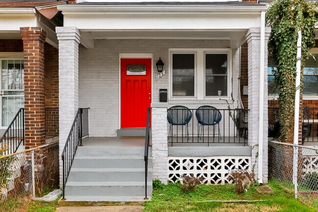 Front porch - 123 36th St NE