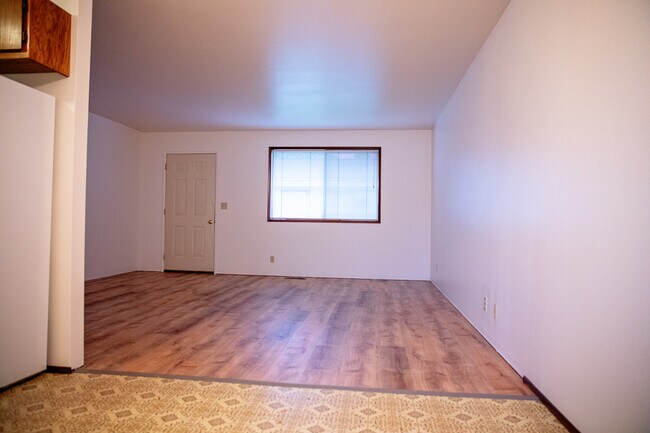 Living and front door - 1606 E Alder St