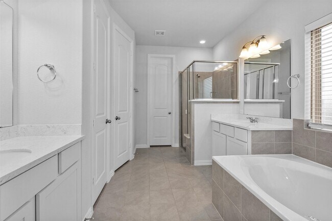 Building Photo - 2714 Sellers Island Dr