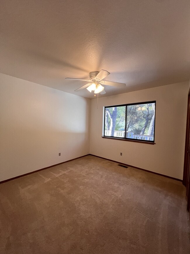 Building Photo - 20041 Echo Blue Dr