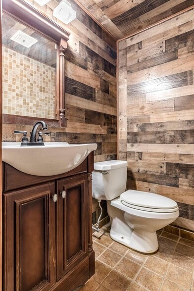 Building Photo - 356 Avonwick Pl