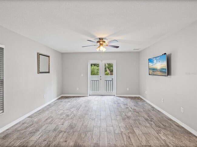 Building Photo - 1238 Vista Way