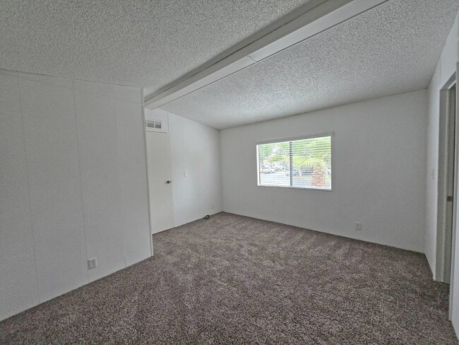 Building Photo - 8633 E Brundage Ln