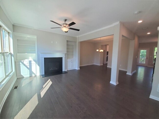 Building Photo - 881 Sunset Park Dr