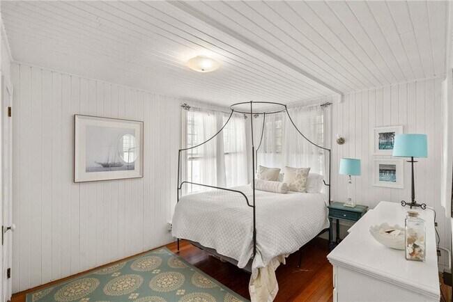 Building Photo - 34 Bull St