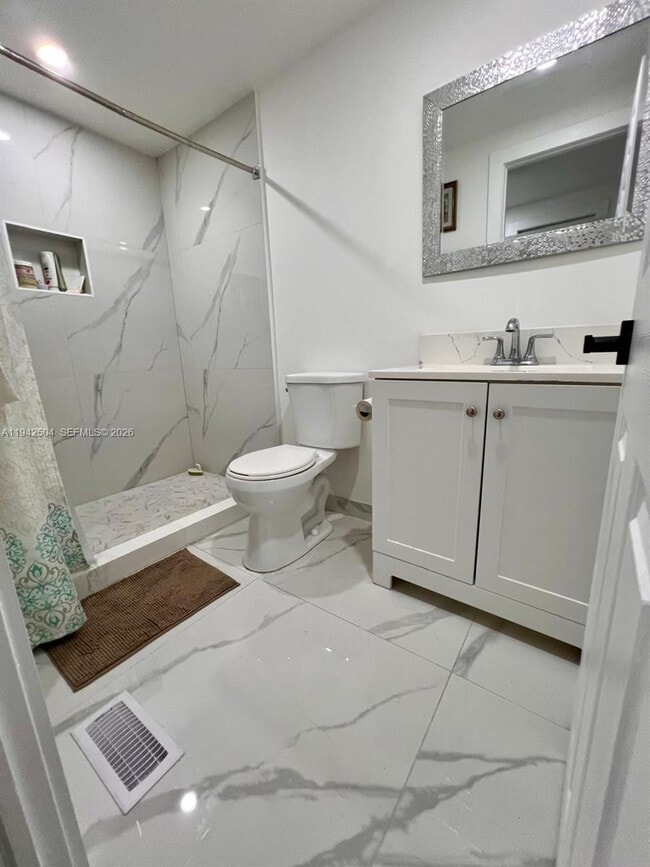 Building Photo - 2901 SW 58th St