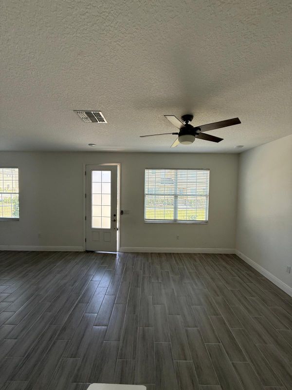 Building Photo - 188 Holly Village Dr