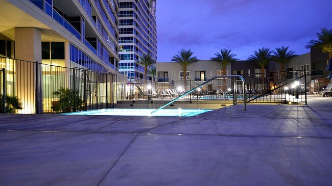Building Photo - Panorama Towers 2, 1004-Panorama Towers 2BD Residence with Mountain Views