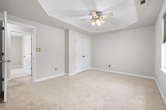 Building Photo - Woodbury Farms