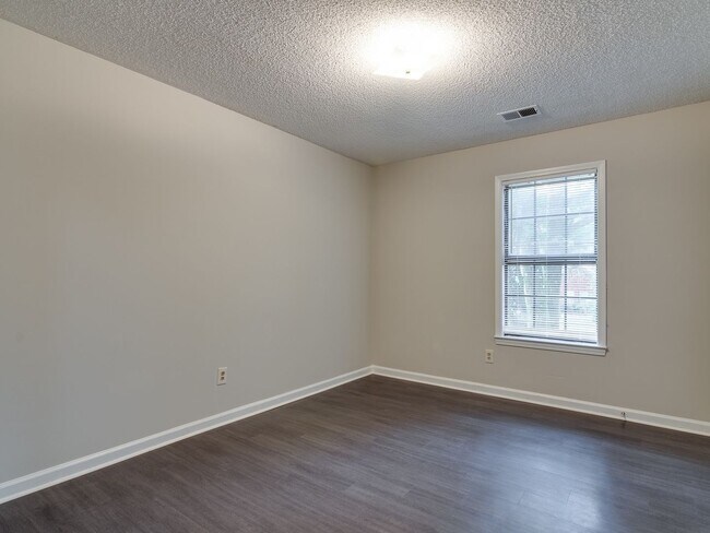 Building Photo - Spacious 3BR/2BA Bartlett rental home in GREAT location!