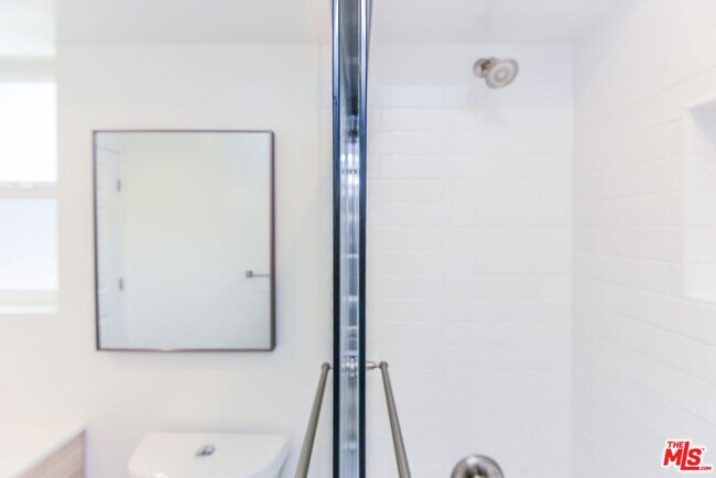 Building Photo - 1855 Euclid St