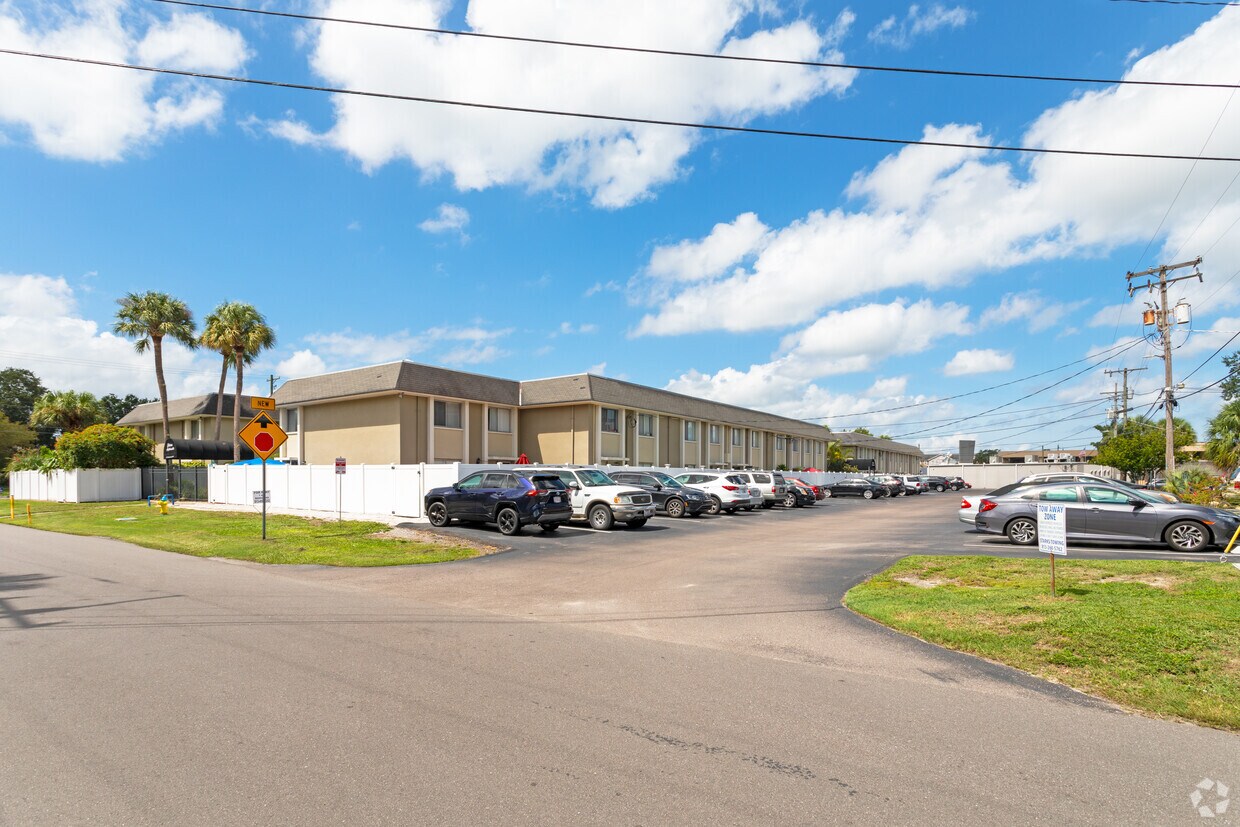 Chateau Tampa Fl Apartment Finder