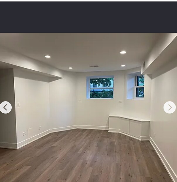 Building Photo - 511 W Barry Ave