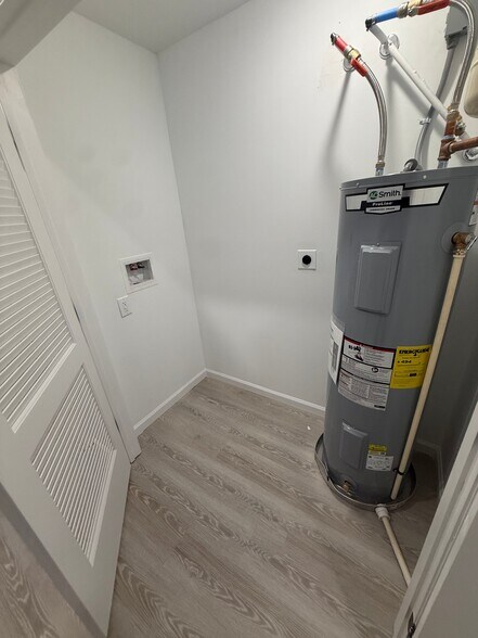 Building Photo - 59 Pearl St