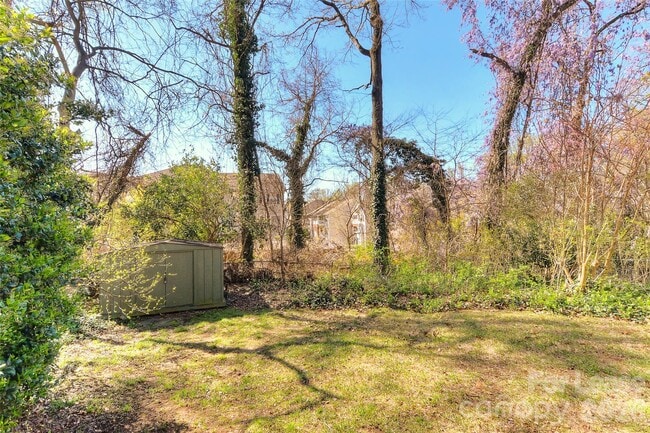 Building Photo - 1308 Mockingbird Ln