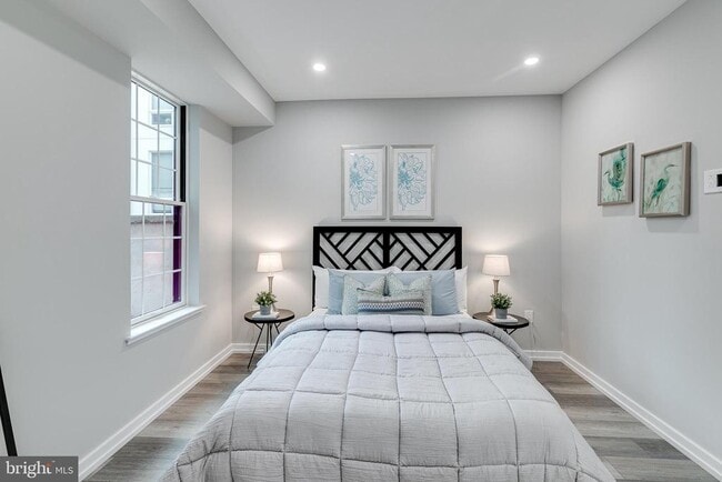 Building Photo - 752 S 16th St