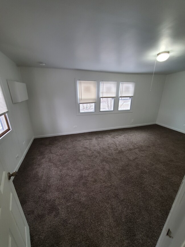 Building Photo - 1701 168th St