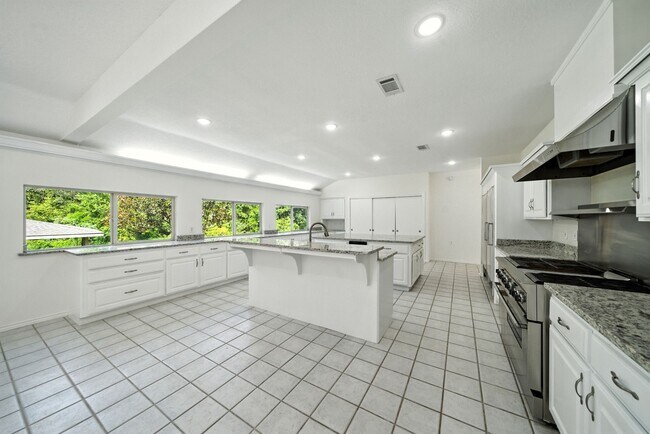 Building Photo - 1506 Shady Glen Dr