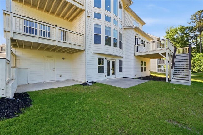 Building Photo - 4440 Kendall Pointe Dr
