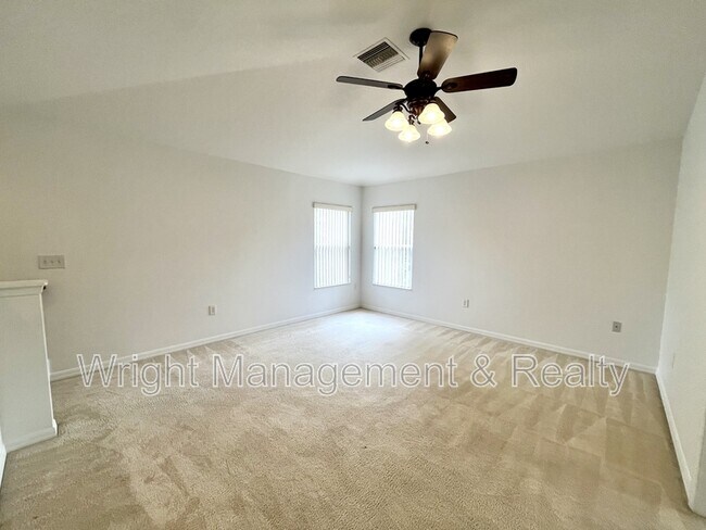 Building Photo - 15902 Cedar Elm Terrace