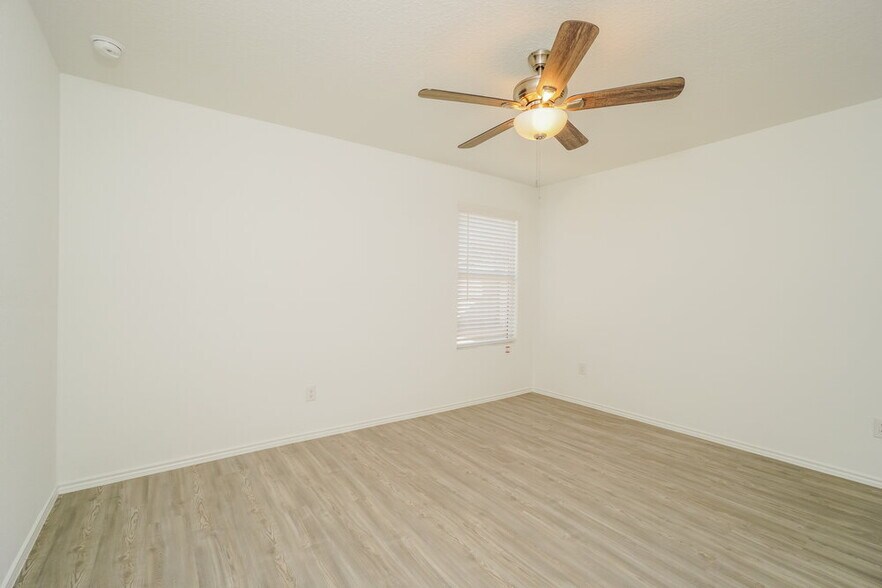 Building Photo - 14735 Brandy Brk
