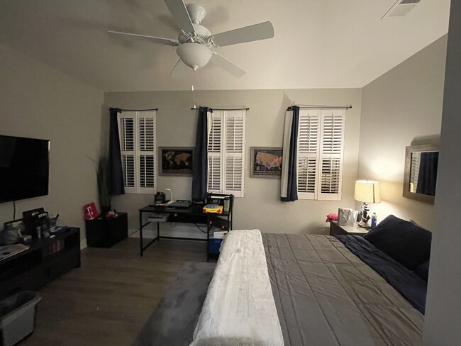 Master Bedroom - 620 N 6th St