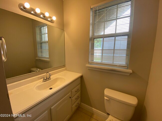 Building Photo - 2671 Forbes St