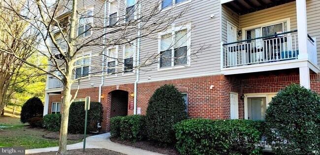 Building Photo - 6501 Grange Ln