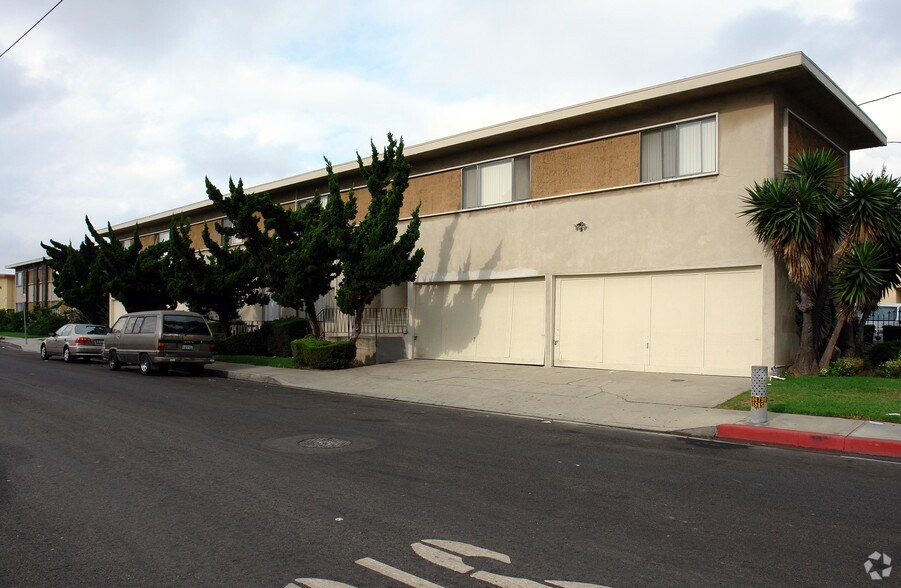 Primary Photo - 11819 Eucalyptus Ave.