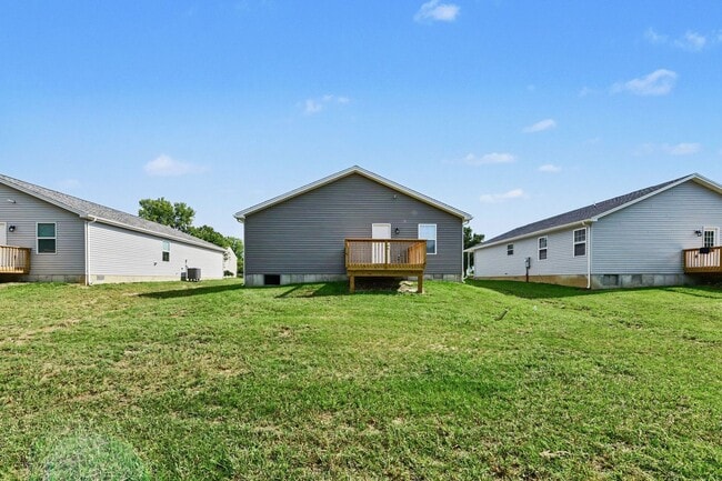 Building Photo - 157 Southwind Blvd