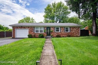 Building Photo - 119 E French St