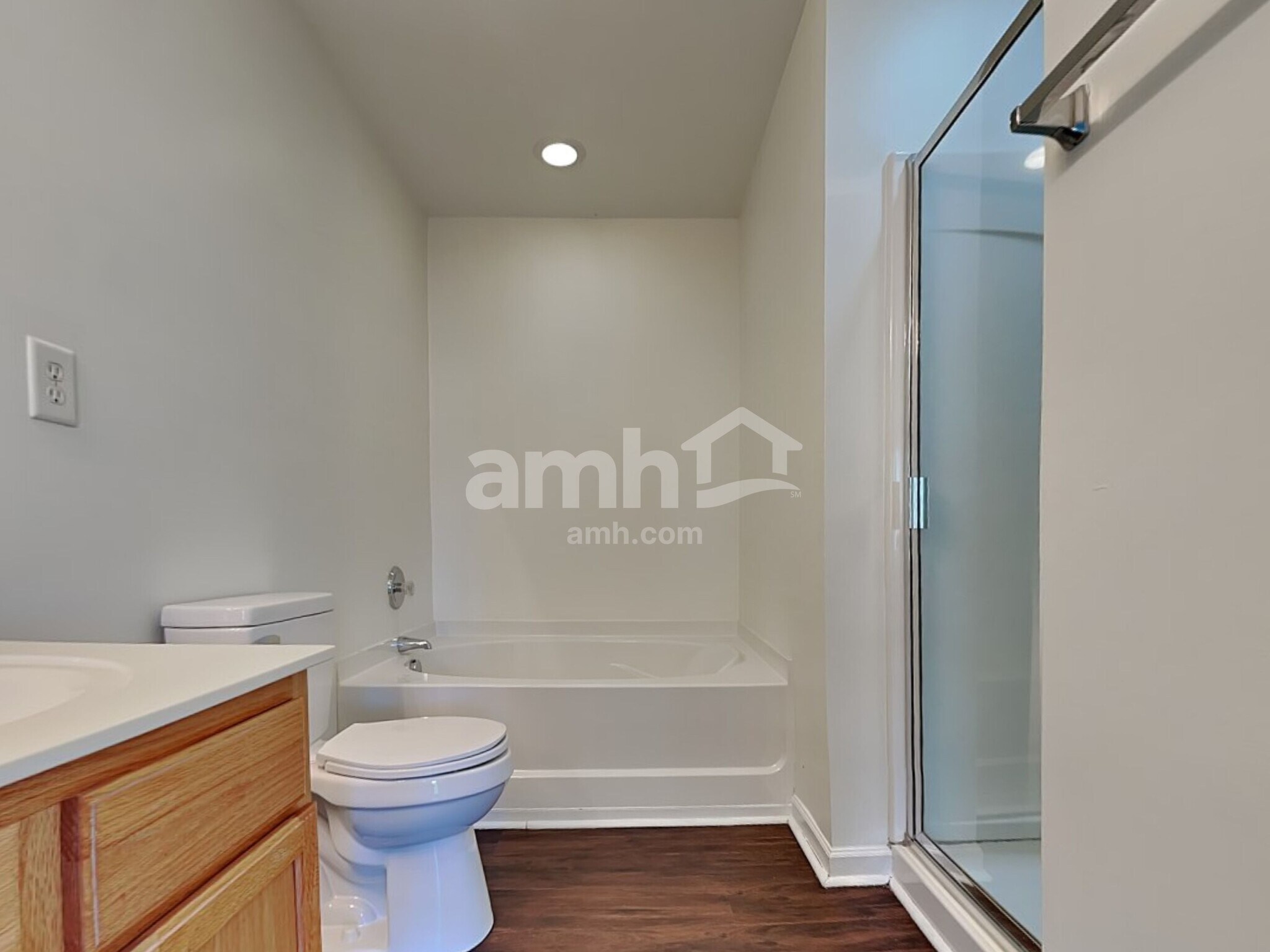 Building Photo - 104 Thorsen Dr