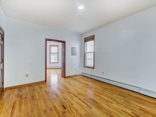 Building Photo - 921 Paterson Plank Rd