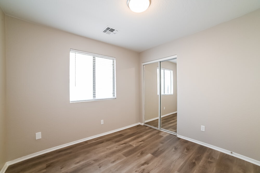 Building Photo - 3510 W Thurman Dr