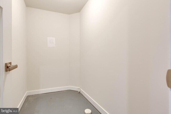 Building Photo - 149 Lyons Crk Dr