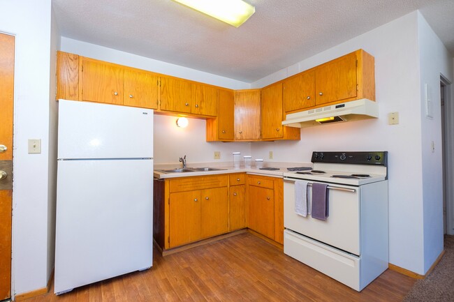 Fargo, ND Morningside Apartments | Kitchen - Morningside