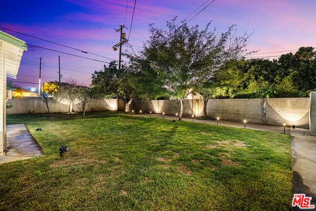 Building Photo - 612 Romulo St