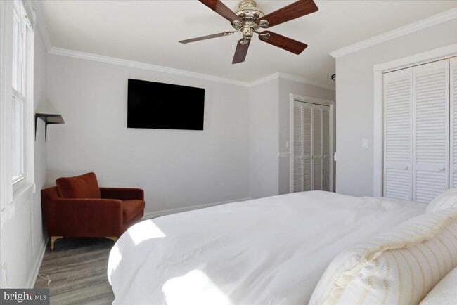 Building Photo - 5015 22nd St N