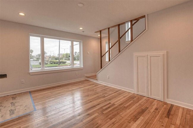 Building Photo - 1822 25th St