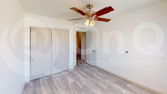 Building Photo - 12211 W Hadley St