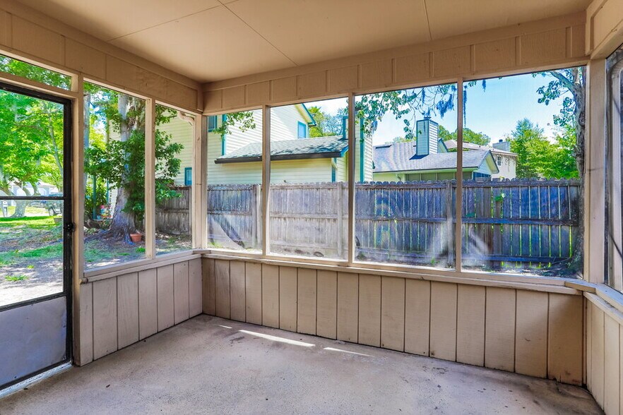 Building Photo - 8327 Argyle Corners Ct