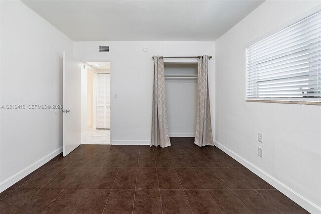 Building Photo - 645 NE 77th St