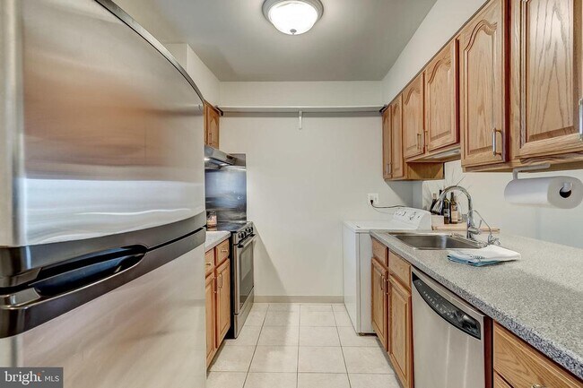 Building Photo - 14431 St Germain Dr