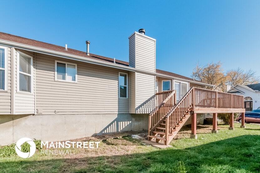 Building Photo - 3064 Laurel Village Cir