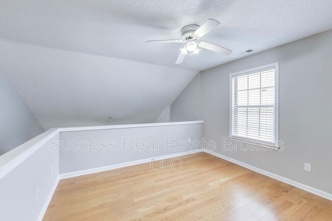 Building Photo - 1645 Heyford Cir NW