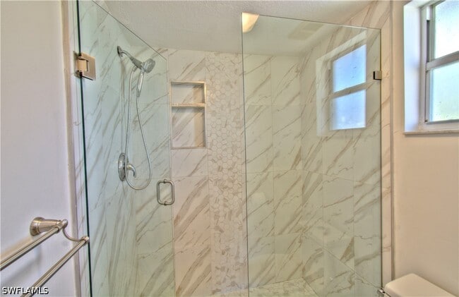 Building Photo - 9590 Victoria Ln