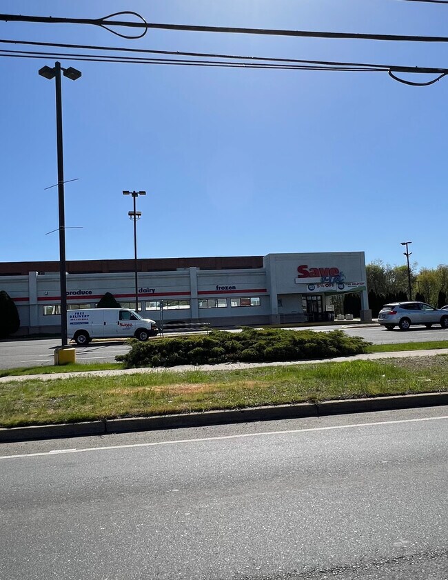 Building Photo - 982 Dixwell Ave