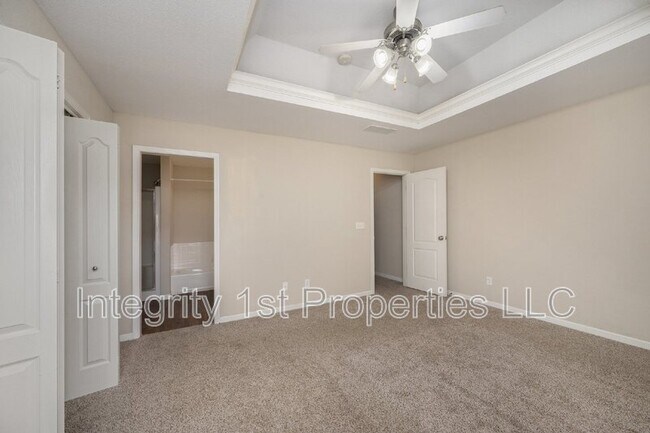 Building Photo - 5930 NW 91st Terrace