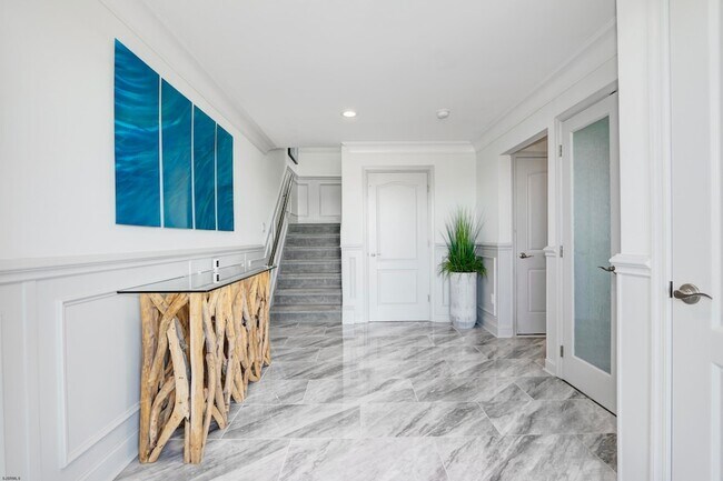 Building Photo - 9416 Amherst Ave