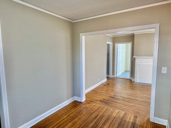 Building Photo - Charming 2-Bedroom Brick Bungalow